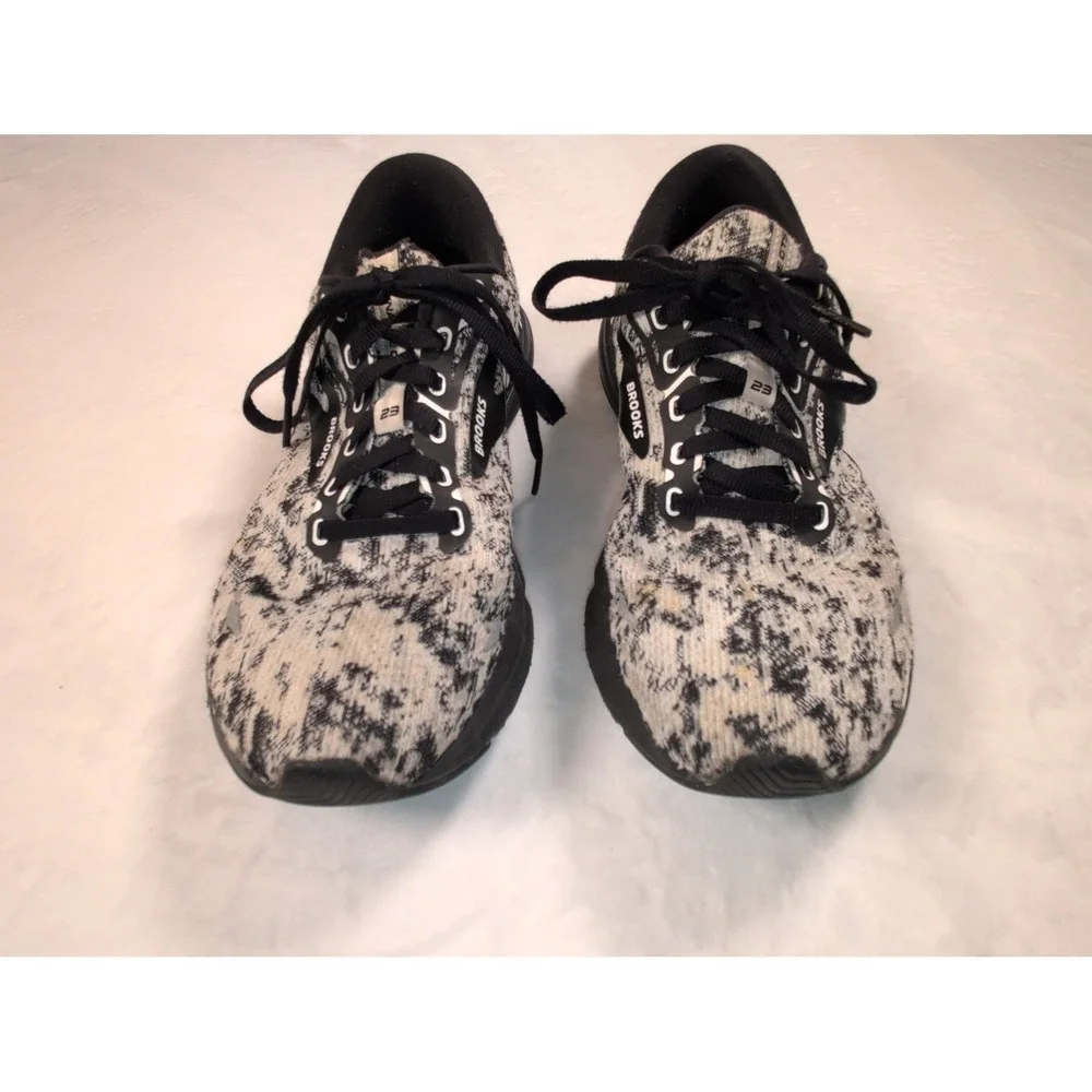 Brooks Adrenaline GTS 23 Women's Running Shoes Gray Black‎ Sneakers Size 9.5